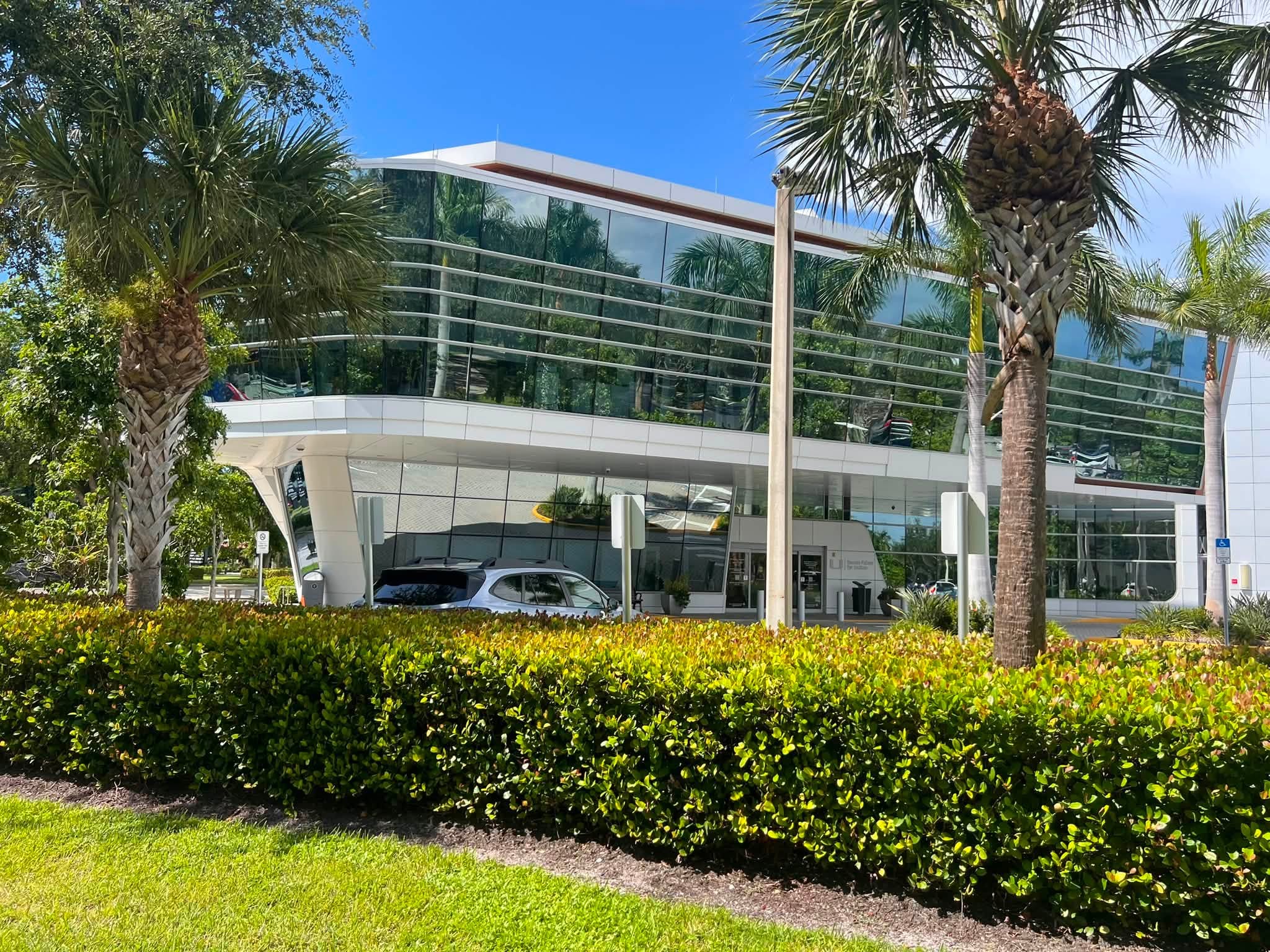 Bascom Palmer Eye Institute building in Naples with its glass facade